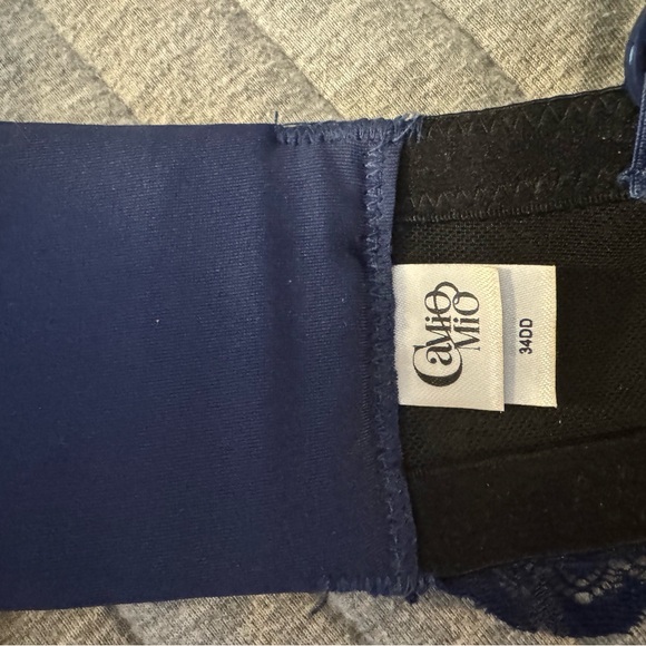 Blue lace 34DD - Picture 3 of 3